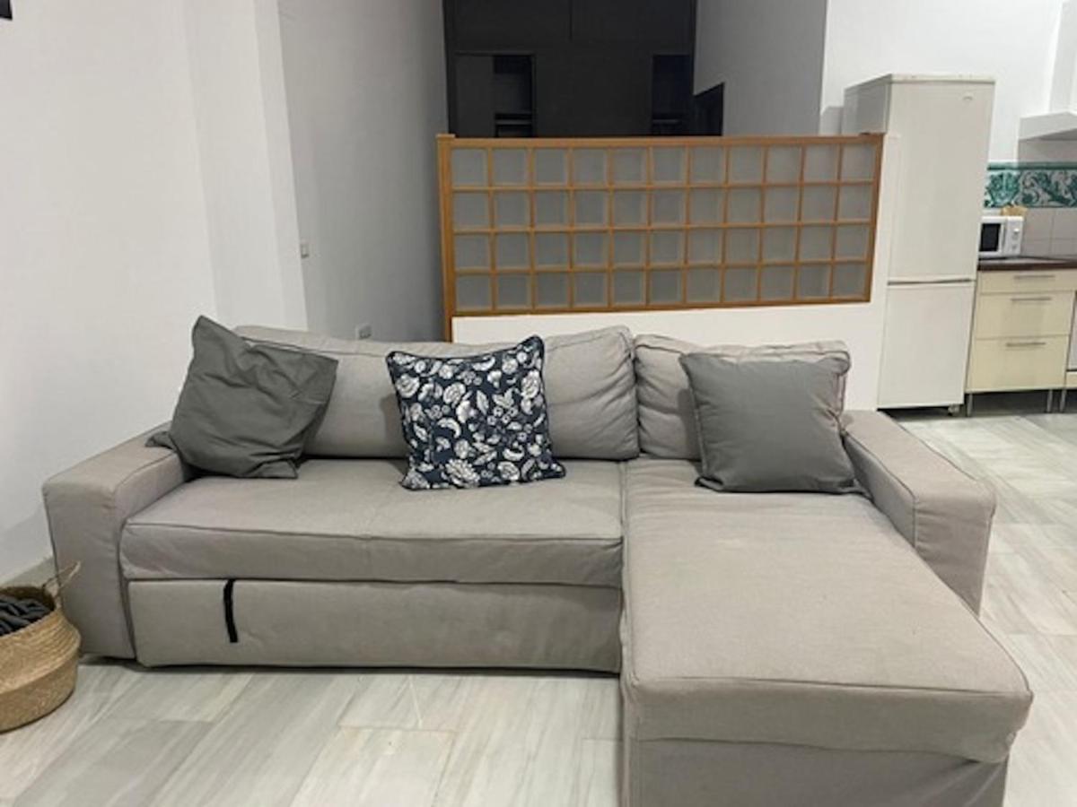 Holidays2Malaga Jinetes Junto Casco Historico & Parking Exterior photo