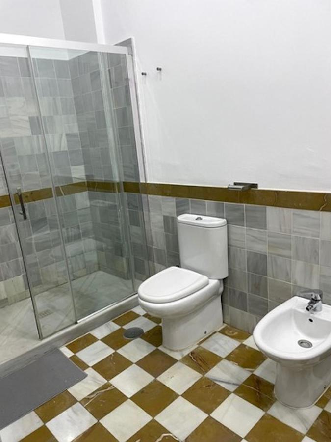 Holidays2Malaga Jinetes Junto Casco Historico & Parking Exterior photo