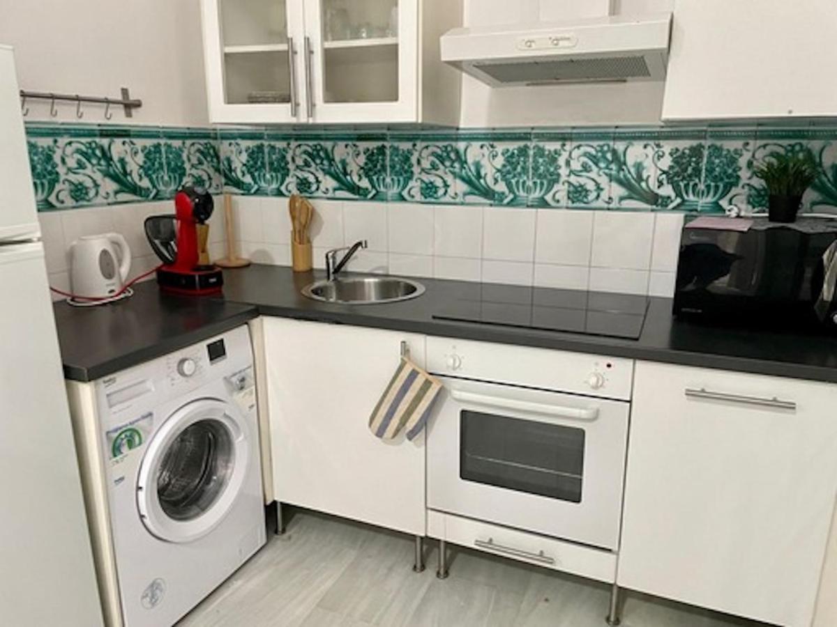 Holidays2Malaga Jinetes Junto Casco Historico & Parking Exterior photo